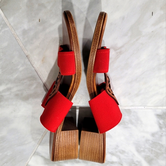 ITALIAN SHOEMAKERS Red Double Strap Slip On Sandals Size 8.5 - Picture 2 of 6